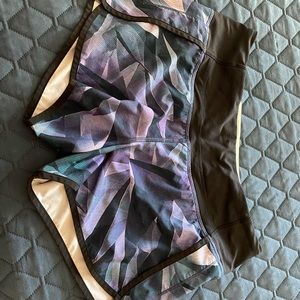 Speed Short Size 6 Lululemon 4”